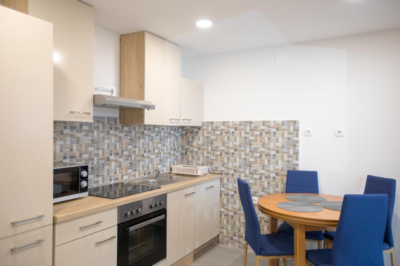 Toto Apartment Lukovo Sugarje Bagian luar foto